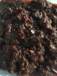 自制香辣牛肉酱做法图解1)