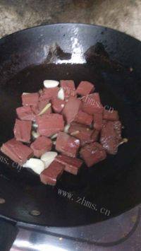 美味的猪肉绘豆腐做法图解3)
