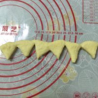 美味的太阳花汉堡做法图解9)