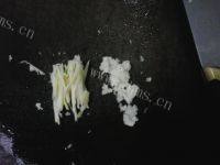 美味的榨菜蒸排骨做法图解3)
