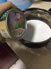 DIY牛奶冻做法图解3)