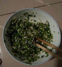 自己做的葱香花卷做法图解4)