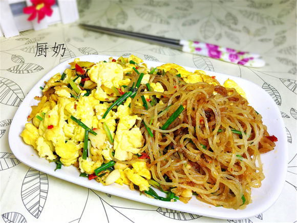 鸡蛋炒粉条
