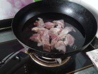 焖牛腩做法图解3)