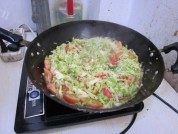洋白菜炒西红柿做法图解7)