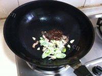 家常菜肉丝炒茄子做法图解5)