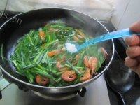 好吃的河虾炒韭菜的做法图解四