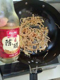 美味的爆炒鱿鱼丝做法图解8)