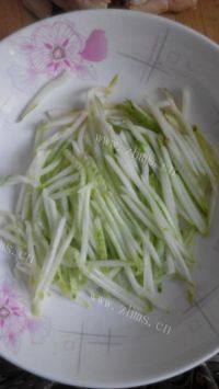 家常菜麻辣口水鸡做法图解5)