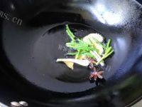 家常菜胡萝卜烧牛肉做法图解4)