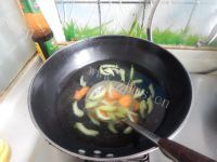 家常菜蚝油茭白做法图解3)