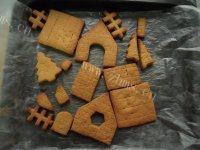DIY圣诞姜饼屋做法图解11)