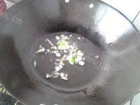 家常菜蒜苗炒豆芽做法图解3)