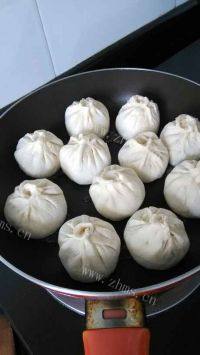 自己做的生煎包子做法图解9)