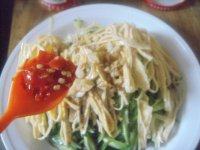 家常菜豆皮拌黄瓜