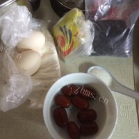 诱人的鸡蛋红枣发糕做法图解1)