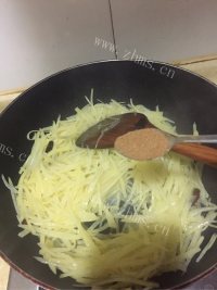 香气浓郁的酸辣土豆丝做法图解9)