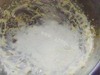 自己做的奶香酥条做法图解2)