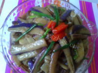 家常虾干肉末焖茄子做法图解14)