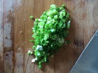 美味的发面圆白菜锅烙做法图解3)