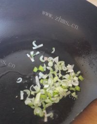 美味的蛋包饭做法图解2)