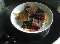 常吃不腻的蒸腊鱼做法图解4)