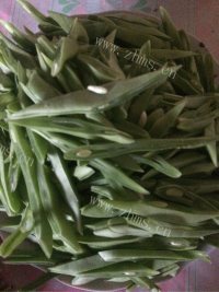 喷香的豆角炒肉做法图解1)