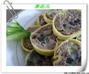 简易的牛肉皮蛋卷