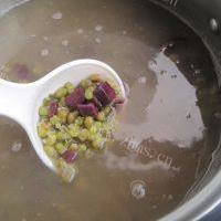 最佳解暑饮品紫薯绿豆汤的做法图解四