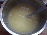 「DIY美食」小米粥做法图解6)