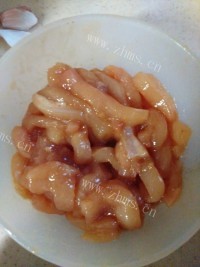 诱人的炸鸡柳做法图解2)