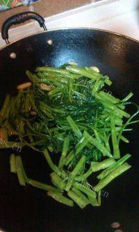 家常菜蒜蓉通心菜做法图解5)