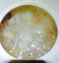 滋补银耳雪梨汤做法图解4)
