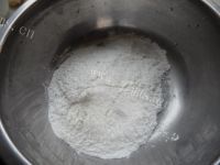 可口的韭菜鸡蛋水晶饺做法图解1)