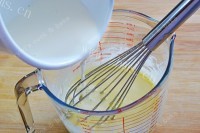 自制抹茶冰激凌做法图解2)