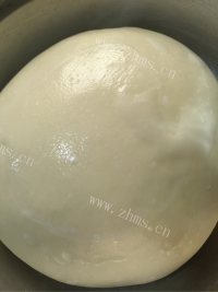 自制鲜奶雪露面包做法图解10)