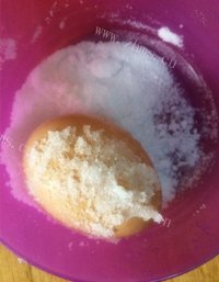 传统美食盐蛋做法图解2)
