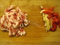 家常菜五花肉炒豆角做法图解2)