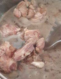 家常菜羊肉炖萝卜做法图解2)