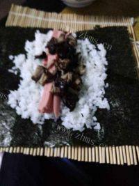 常吃不腻的寿司做法图解3)
