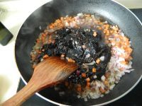 美味佳肴般的韩国炸酱面做法图解9)