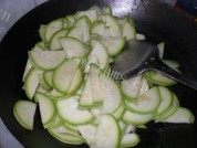 家常菜西葫芦肉片做法图解7)