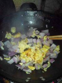 美味洋葱炒鸡蛋