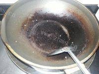 家常菜茭白青椒炒肉丝做法图解4)