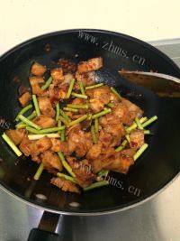 家常菜回锅肉做法图解7)
