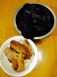 好吃的云耳卤肉做法图解5)