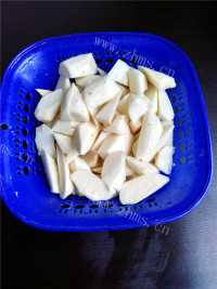 诱人的山药羊肉汤做法图解5)