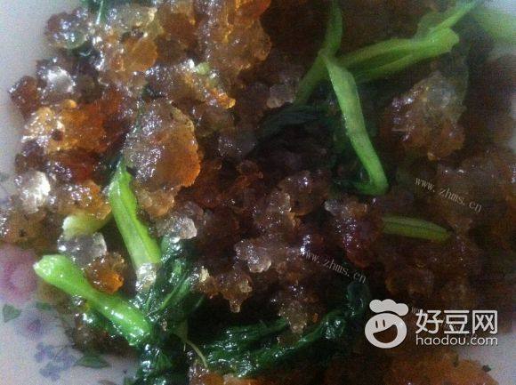 生菜炒桃仁