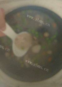 妈妈教我做猪油香菇鸡肉粥做法图解6)