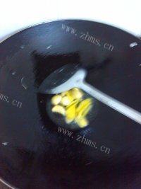 香香的萝卜丝鲫鱼汤做法图解5)